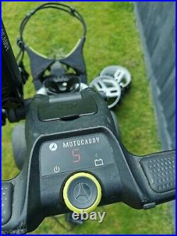 Motocaddy M1 Pro electric golf trolley with 36 hole lithium battery